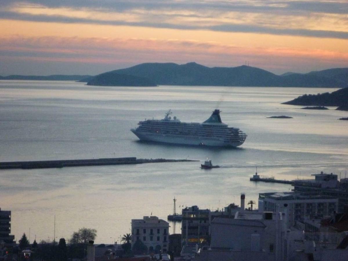 Apartment With Amazing View & Parking Kavála Exterior photo